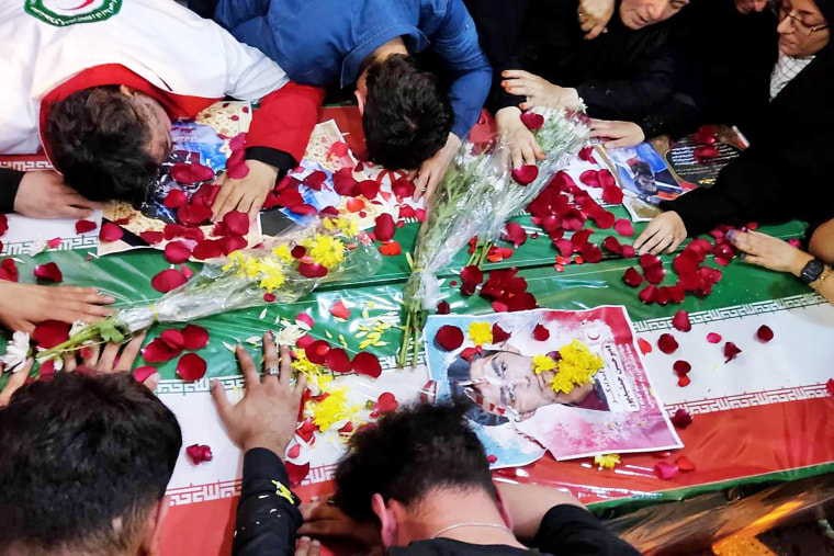 مراسم تشییع کارگران هلال احمر که در حمله اسرائیل به تهران کشته شدند