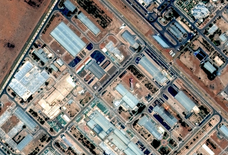 Imagen satelital de una instalación de enriquecimiento nuclear.