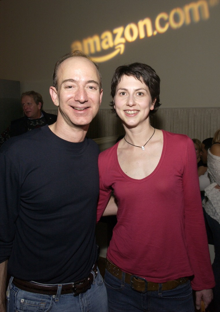 Jeff Bezos y Mackenzie Scott en 2005.
