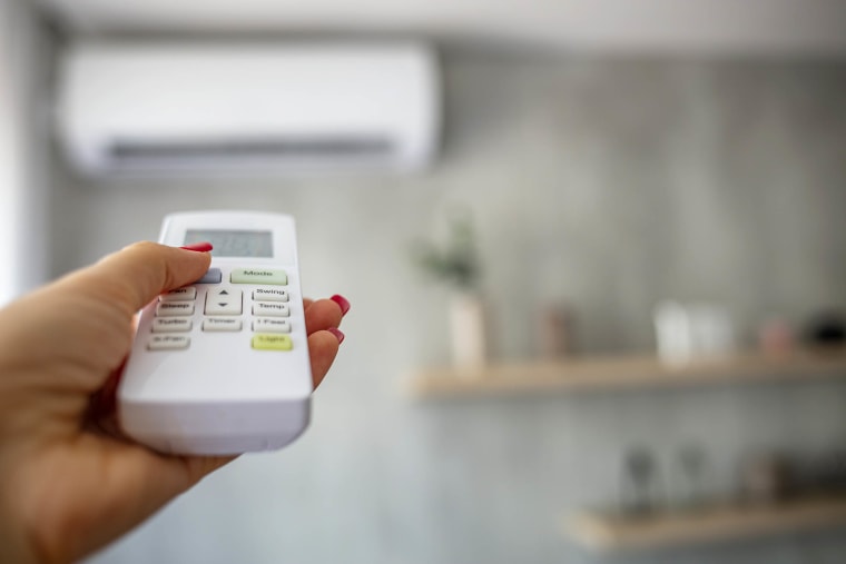 5 Things Parents Do That Annoy Servers, Best AC Temperature to Save