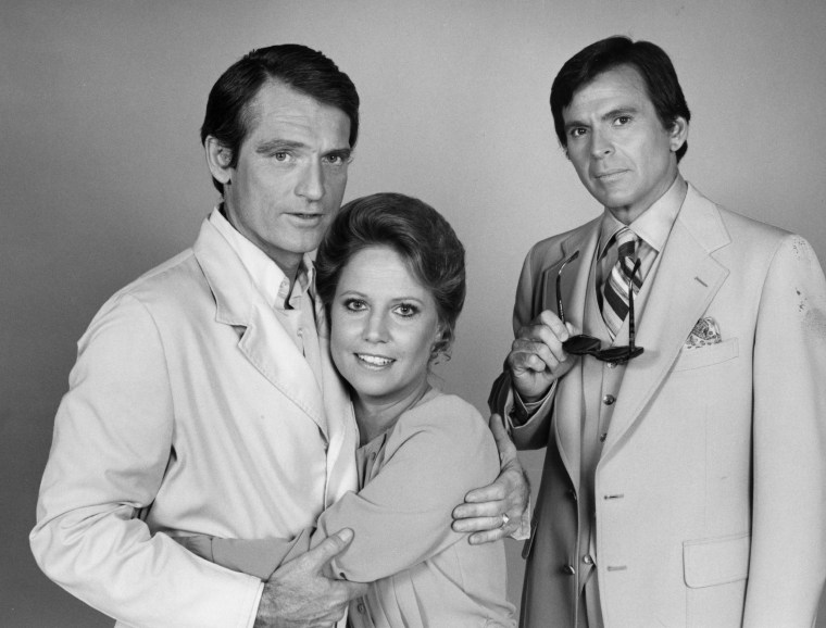 Chris Robinson; Leslie Charleson; Stuart Damon