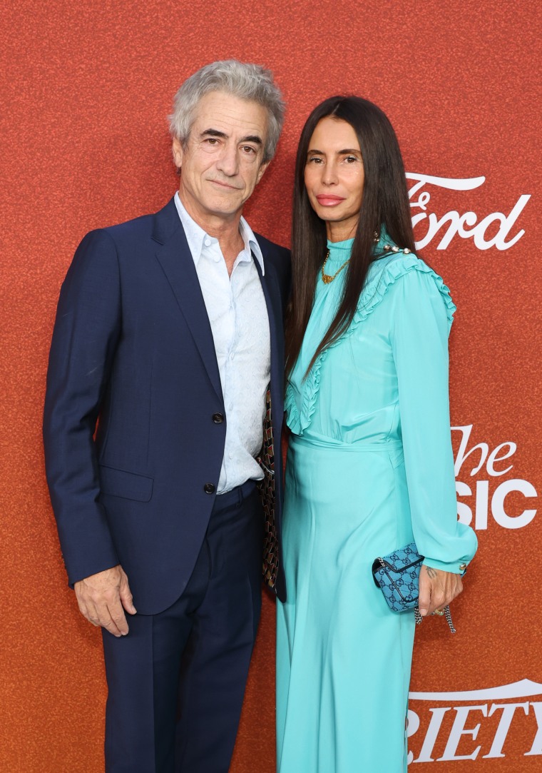 Dermot Mulroney i Prima Apollinaare uczestniczą w sile odmiany Young Hollywood w Neuehouse Los Angeles 10 sierpnia 2023 r. W Hollywood.