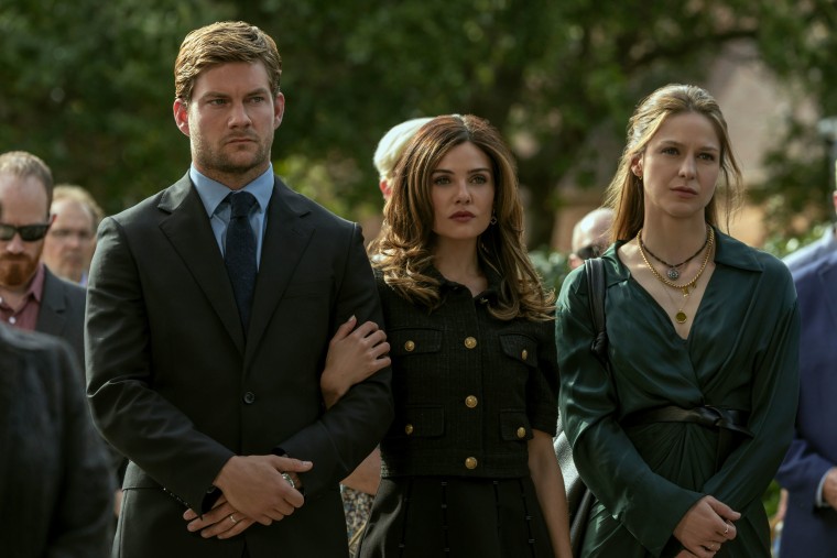 Jake Weary as Cane Buckley, Danielle Campbell as Peyton, Melissa Benoist as Bree Buckley in episode 104 of The Waterfront.