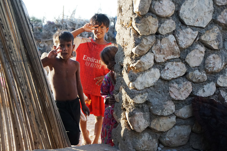 A group of local Socotran children.