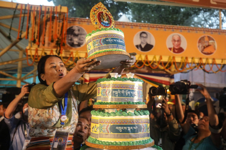 Image: INDIA-TIBET-CHINA-RELIGION-POLITICS-DALAI LAMA