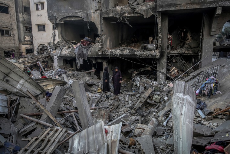 Israeli attacks on Gaza continue