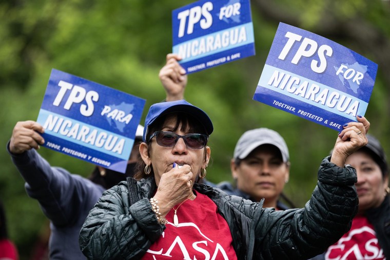 Corte de apelaciones permite a Trump poner fin al TPS a más de 60,000  beneficiarios de Nicaragua, Honduras y Nepal
