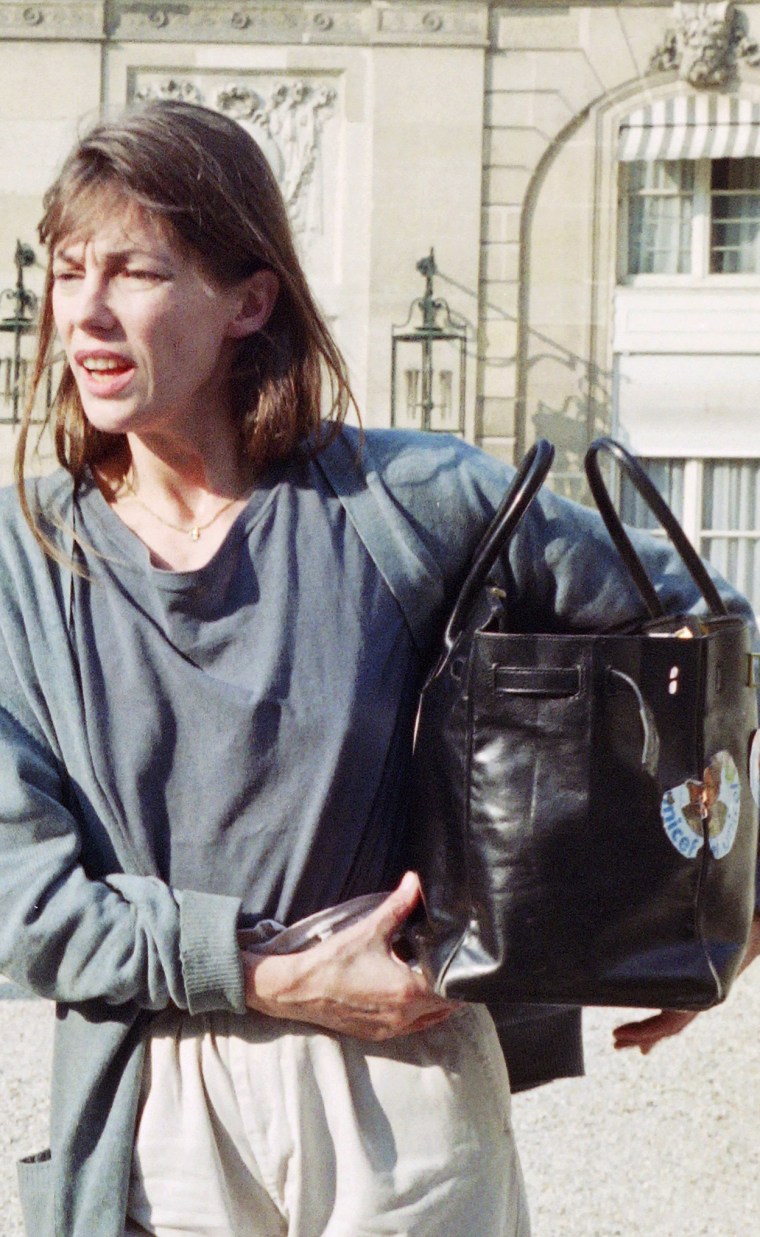 Jane Birkin with her bag in 1990. 