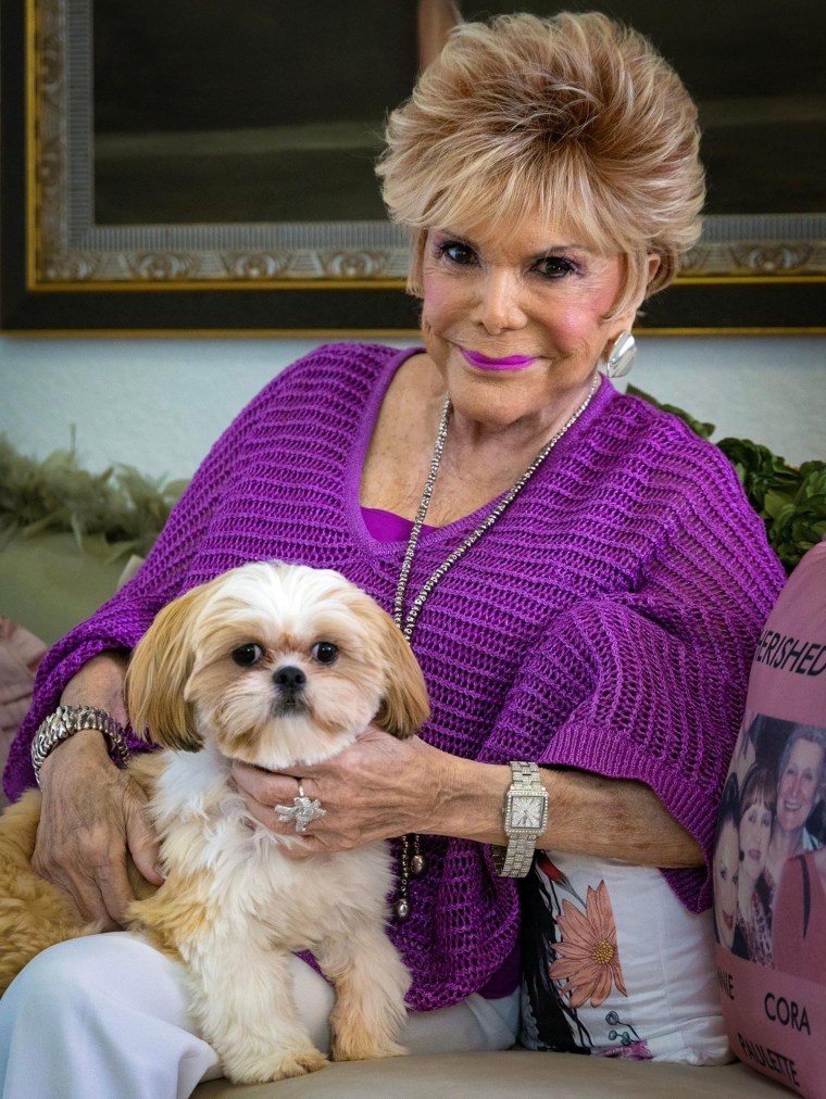 'Pretty Little Baby' vocalist Connie Francis dies astatine 87