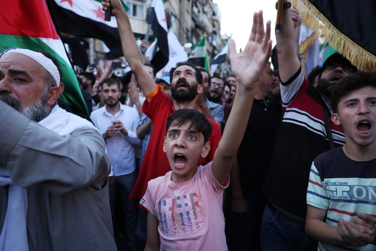 Demonstration held successful Syria to protestation against Israeli attacks