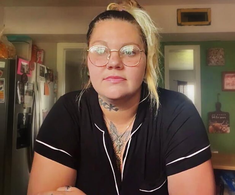 Surrogate Was Horrified to Learn the Couple She Bore a Baby for Had 21