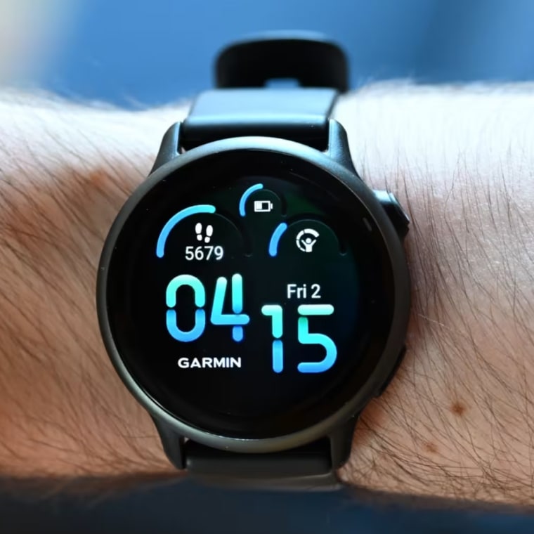 The Garmin Vivoactive 6 has a subtle and understated look, but still contains many of the brand's best features.