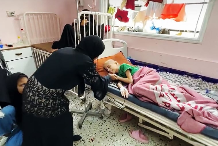 Huda Abu Al-Naja, 12, at Nasser Hospital in Gaza