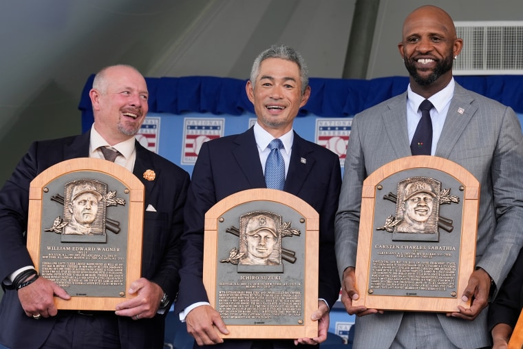 Ichiro Suzuki adds humorous touches to Baseball Hall of Fame