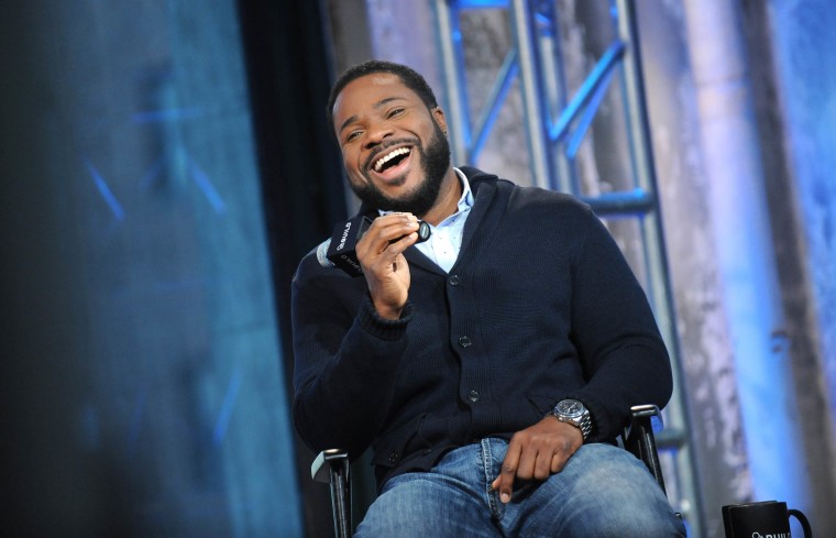 El actor Malcolm-Jamal Warner discute su papel como Al Cowlings en 'American Crime Story de FX: The People vs. OJ Simpson' durante la serie de oradores AOL Build en AOL Studios en Nueva York el 12 de febrero de 2016 en la ciudad de Nueva York.