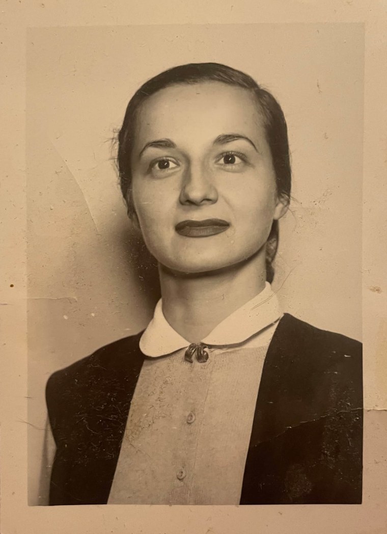Mary Coroneos
