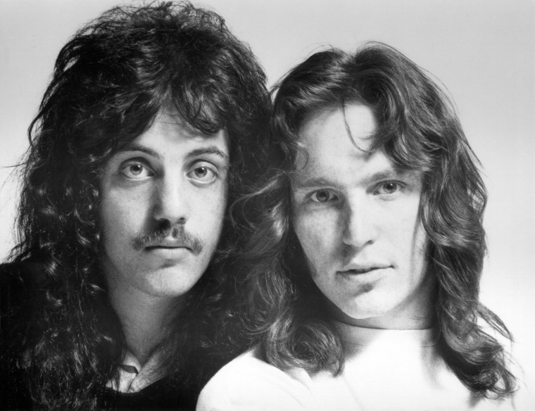 El cantante Billy Joel y el baterista Jon Small de la banda de rock "Atila" en 1970.