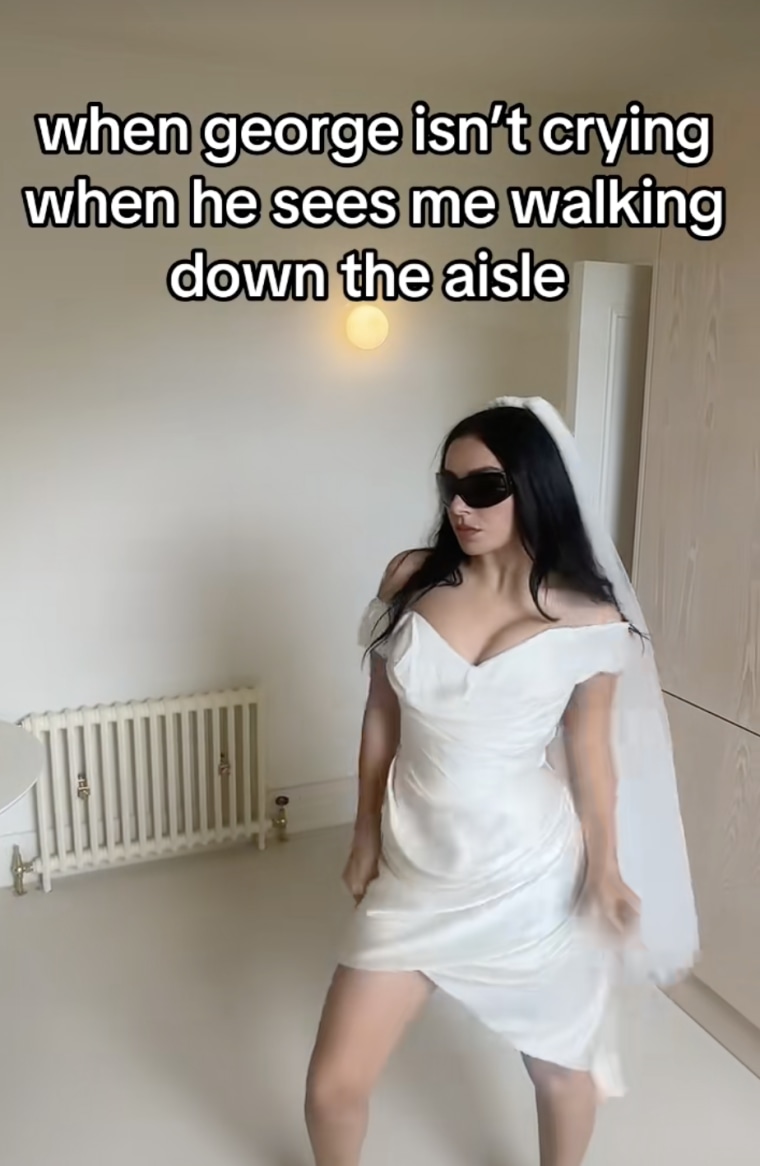 Charli XCX muestra su aspecto de boda en un nuevo video de Tiktok.