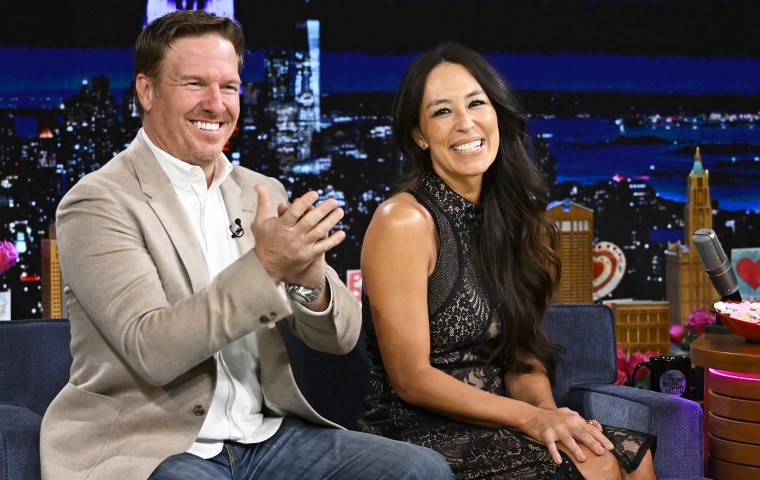 Chip Gaines Defends Having Gay Couple on 'Back to the Frontier'