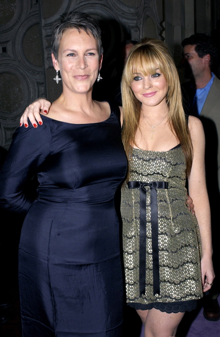 Jamie Lee Curtis y Lindsay Lohan durante el estreno de "Viernes extraño" en 2003.