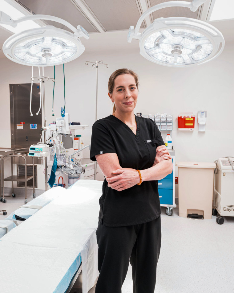 Texas surgeon says UnitedHealthcare dispute may force her into bankruptcy Elisabeth Potter stands in a hospital room