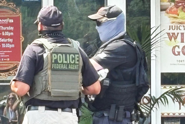 ice agents federal raid immigration pittsburgh