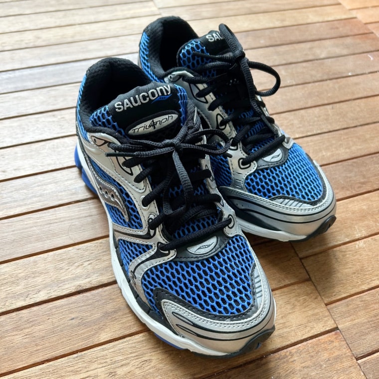 Saucony Progrid Triumph 4 side by side