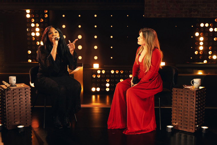 Kelly Clarkson Songs And Stories