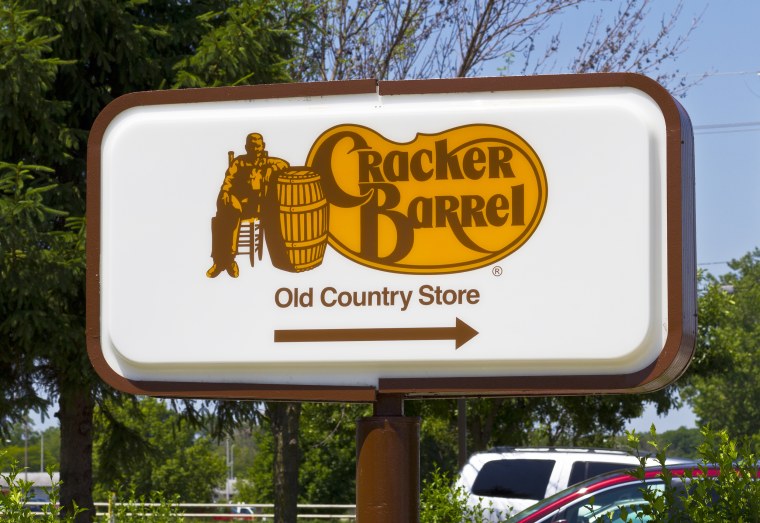 Cracker Barrel Old Country Store sign.