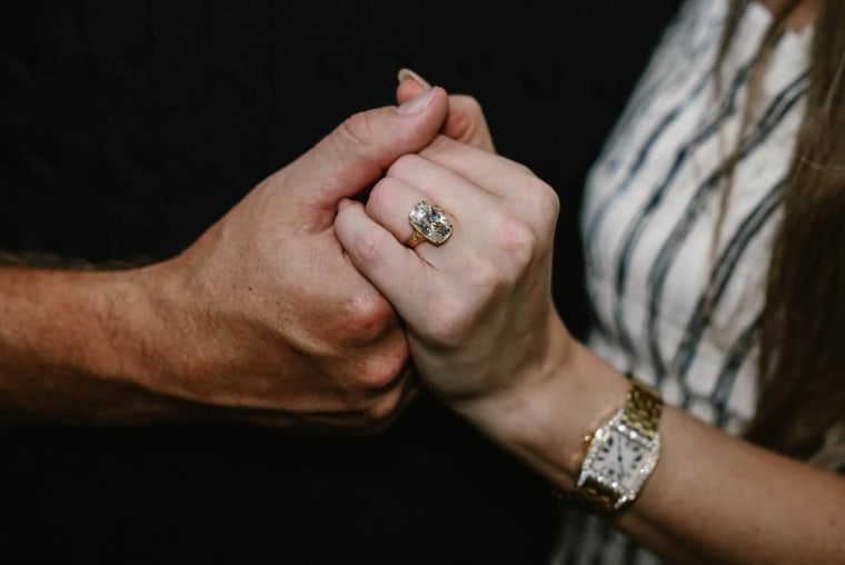 Taylor Swift Travis Kelce Engagement 4 Te 250826 A27df7