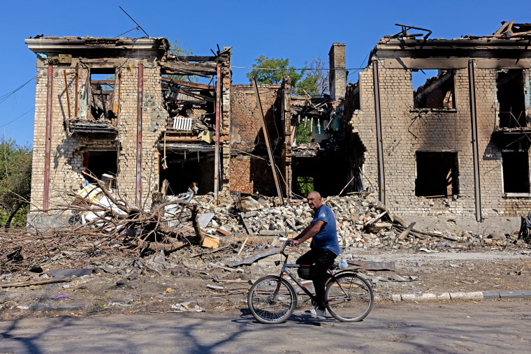 TOPSHOT-UKRAINE-RUSSIA-CONFLICT-WAR