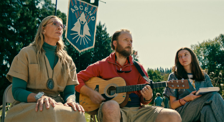 Toni Collette and Joshua Close.