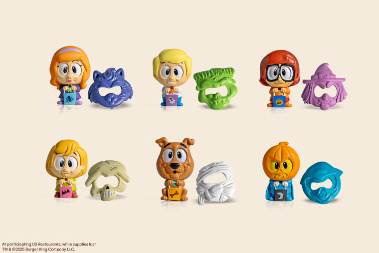 Burger King x Scooby-Doo Halloween toys and masks.