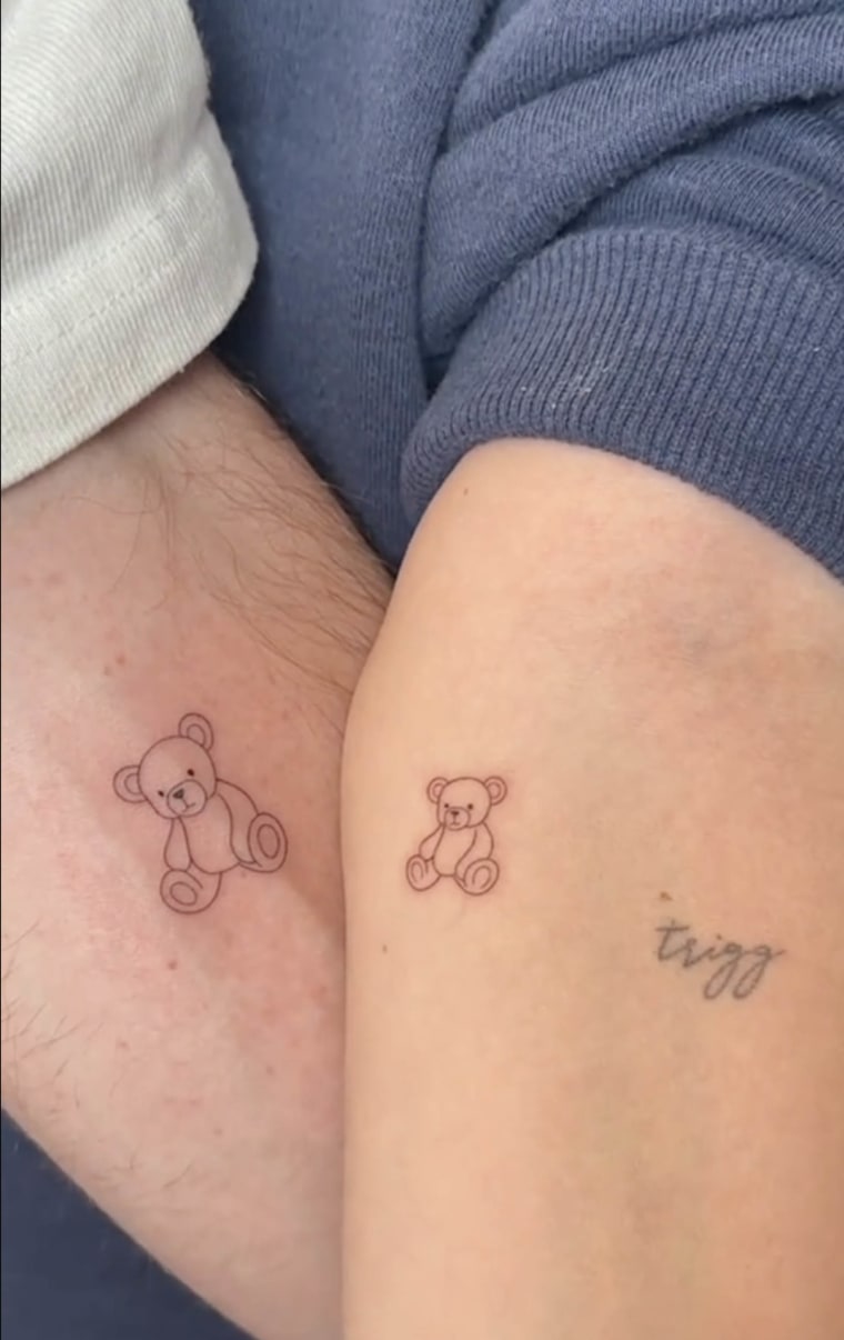 Emilie and Brady Kiser Get Matching Tattoos As She Returns to Social(02)