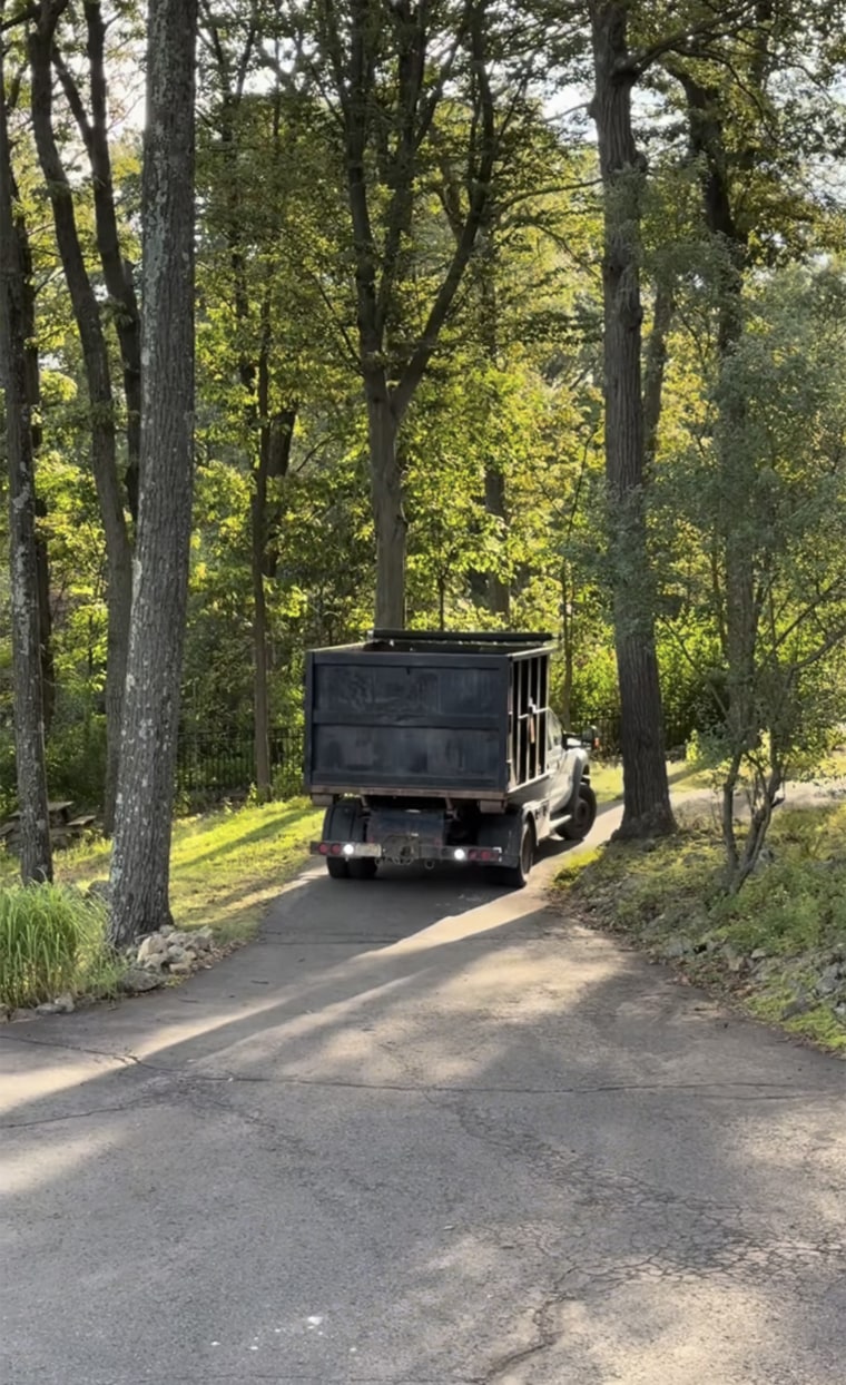 The "dump-stah" in action.