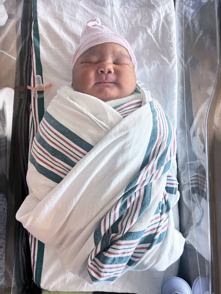 Annan Hines was born weighing 13 pounds, 15 ounces.