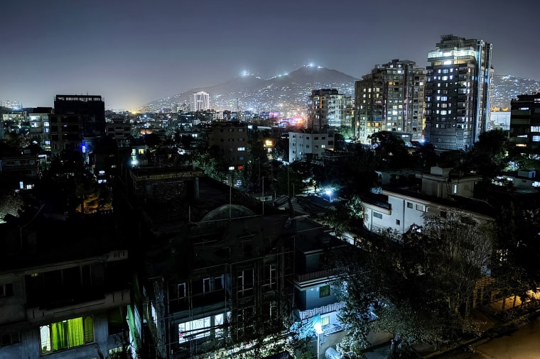 TOPSHOT-AFGHANISTAN-INTERNET