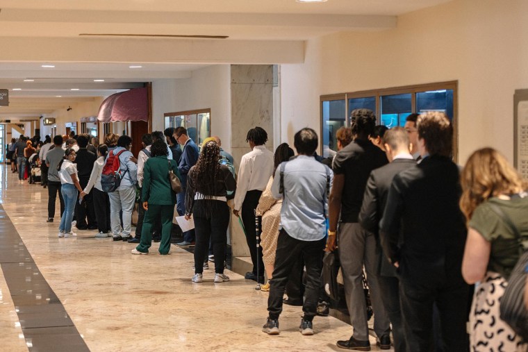 Best Hire Chicago Career Fair As US Continuing Jobless Claims Rise To Highest Since End Of 2021