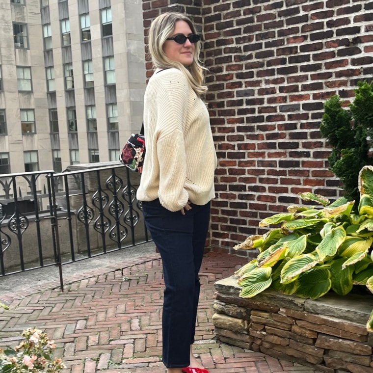 Production coordinatior Camryn Privette wearing the Amazon Essentials Mid-Rise Kick Crop Jean.