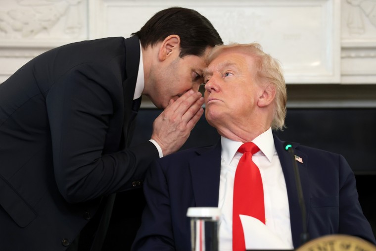 Fig: Presidente Donald Trump Antifa Marco Rubio discutiu mesa redonda na Casa Branca