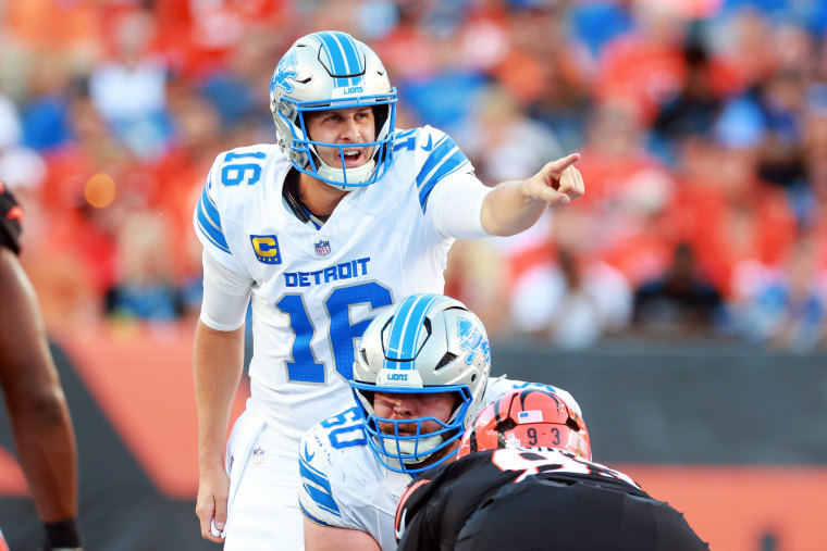 Detroit Lions vs Cincinnati Bengals jard goff nfl football lions