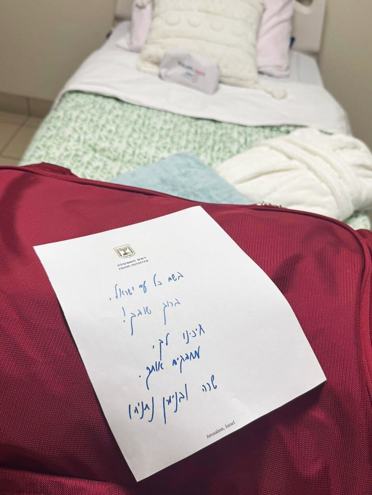 A note left by Israeli Prime Minister Benjamin Netanyahu.