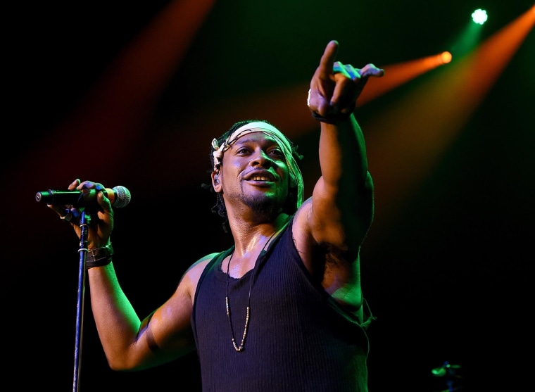 D'Angelo performs in 2015.