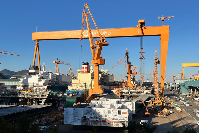 The Geoje shipyard covers an area the size of 900 football fields.