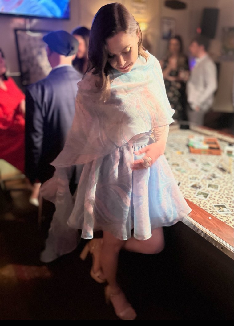 Ashley Bez's boyfriend misunderstood what the term "Black Tie" meant and she wound up underdressed for an occasion.