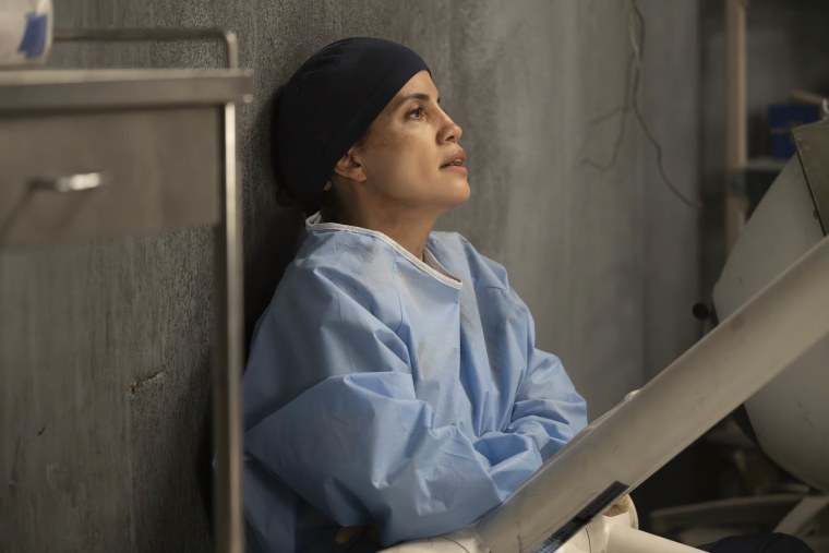 Grey's Anatomy' Reveals Character Is Killed Off in Season 22 Premiere