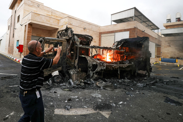 Image: PALESTINIAN-ISRAEL-CONFLICT-SETTLERS