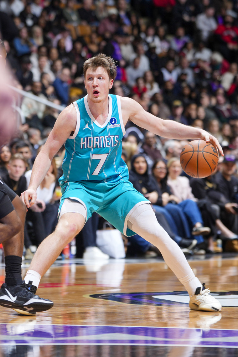 Kon Knueppel of the Charlotte Hornets handles the ball.