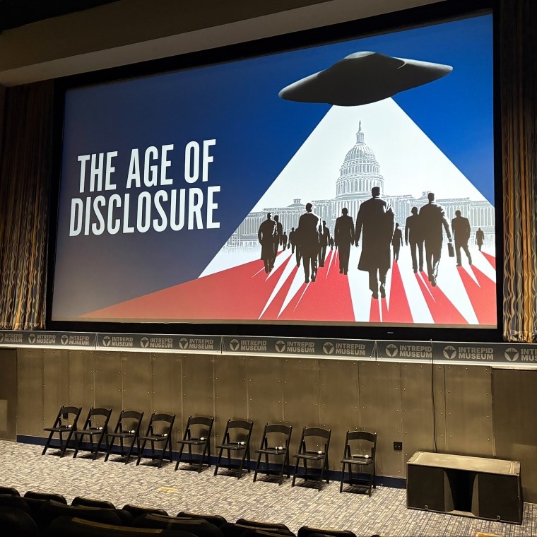 Terça-feira no Intrepid Museum em Nova York 