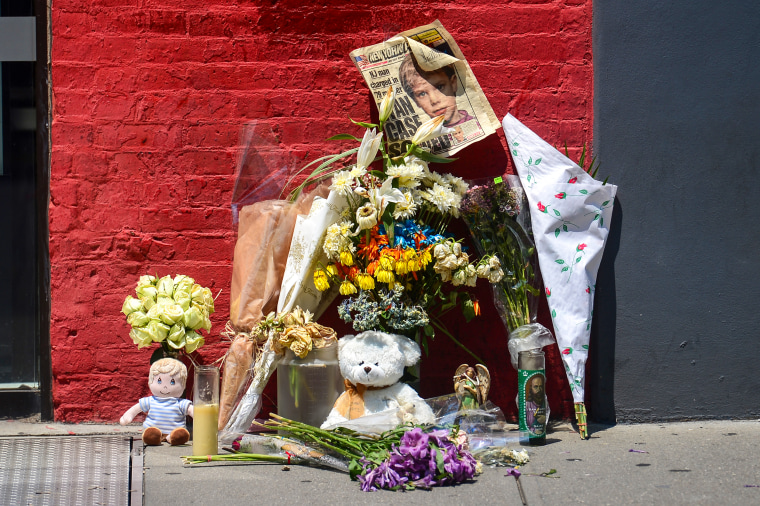 A street shrine to six-year-old Etan Pat